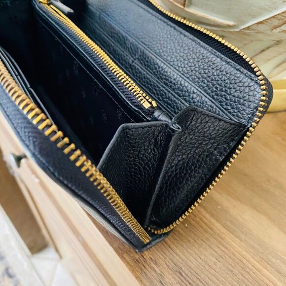 Tory Burch Britten Zip Continental Leather Wallet in Black - Picture 6 of 8